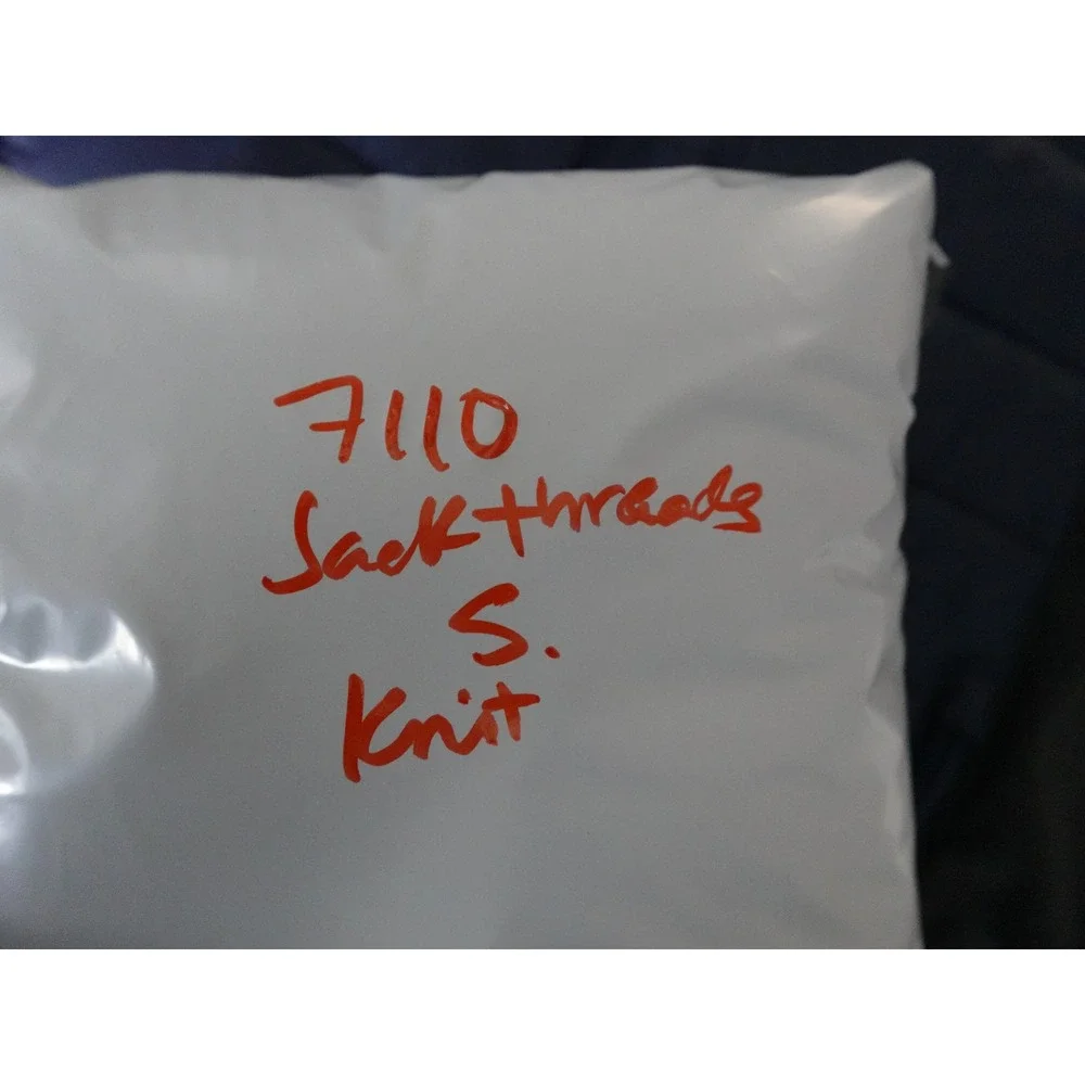 JACK THREADS Cream Cable Knit Crewneck Sweater Size Small‎ Zipper Detail